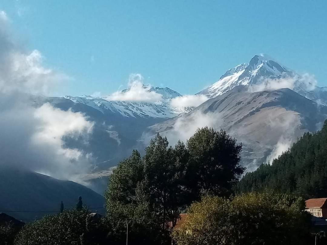 Crystal Kazbegi Hotel Exterior photo